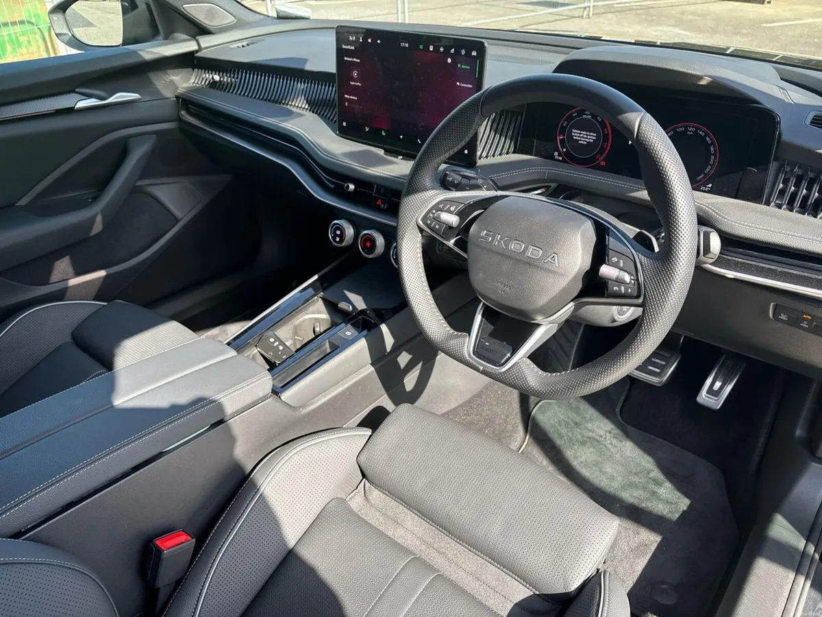 Skoda Superb Sportline 2.0 TDI 150HP DSG - Image 6