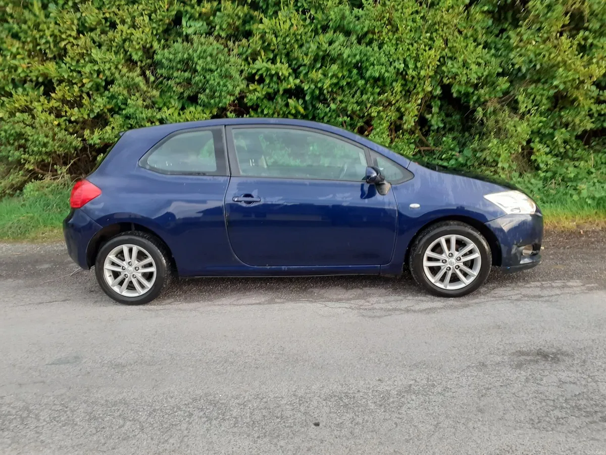 Toyota Auris 2008 1.4d4d - Image 2