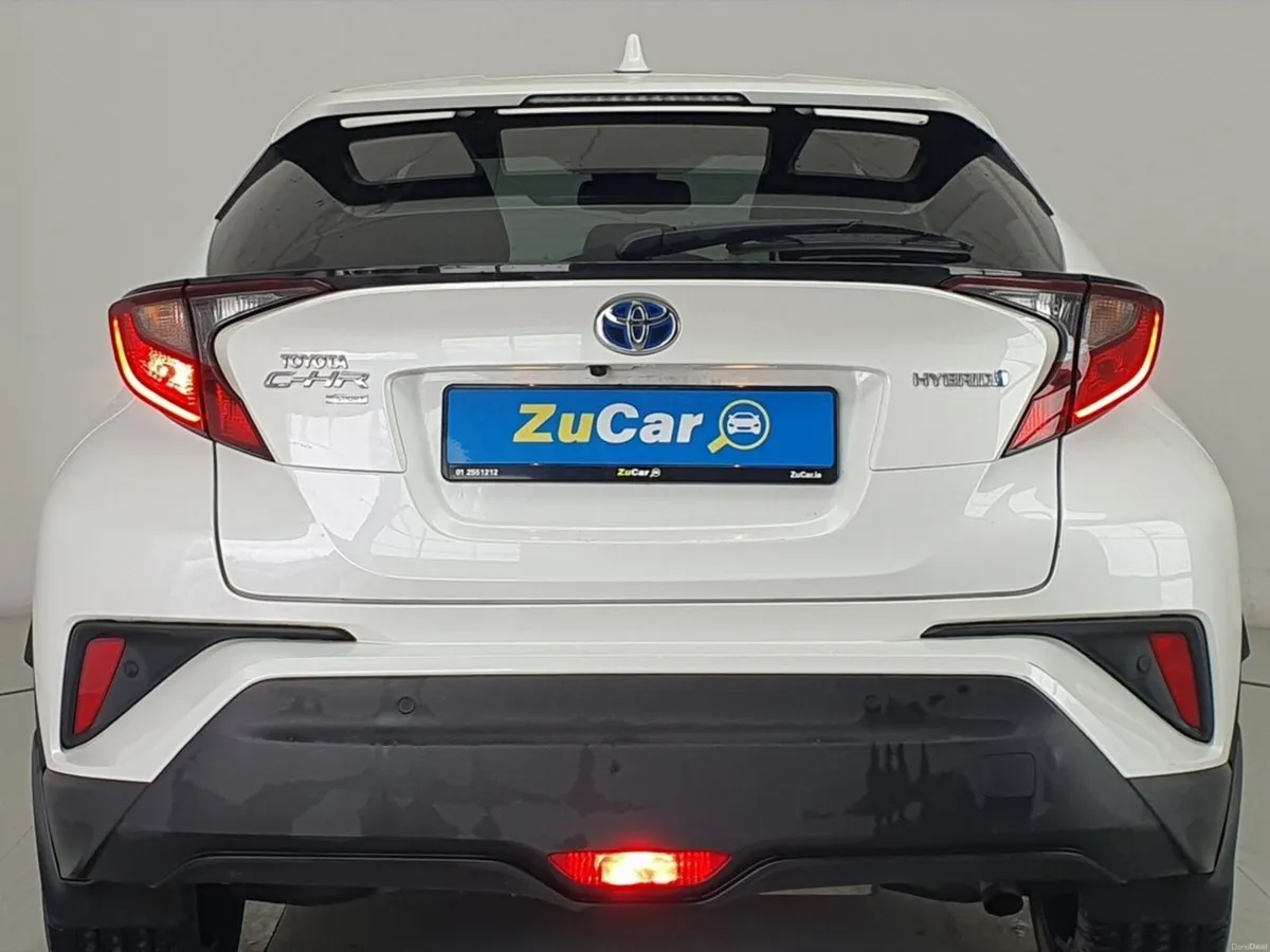 Toyota C-HR 1.8 HYBRID SPORT - Image 4