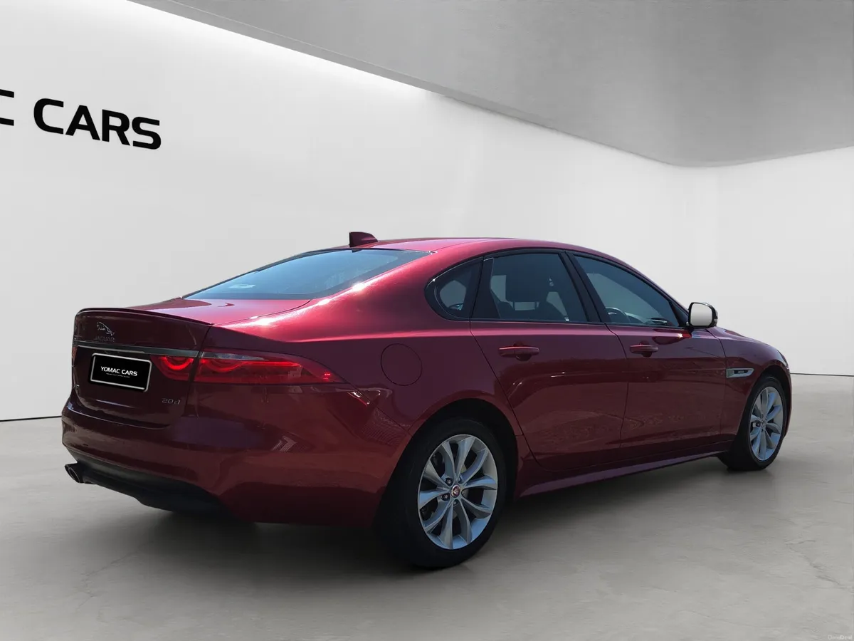 JAGUAR XF R-SPORT 2017 2.0D AUTO - Image 4