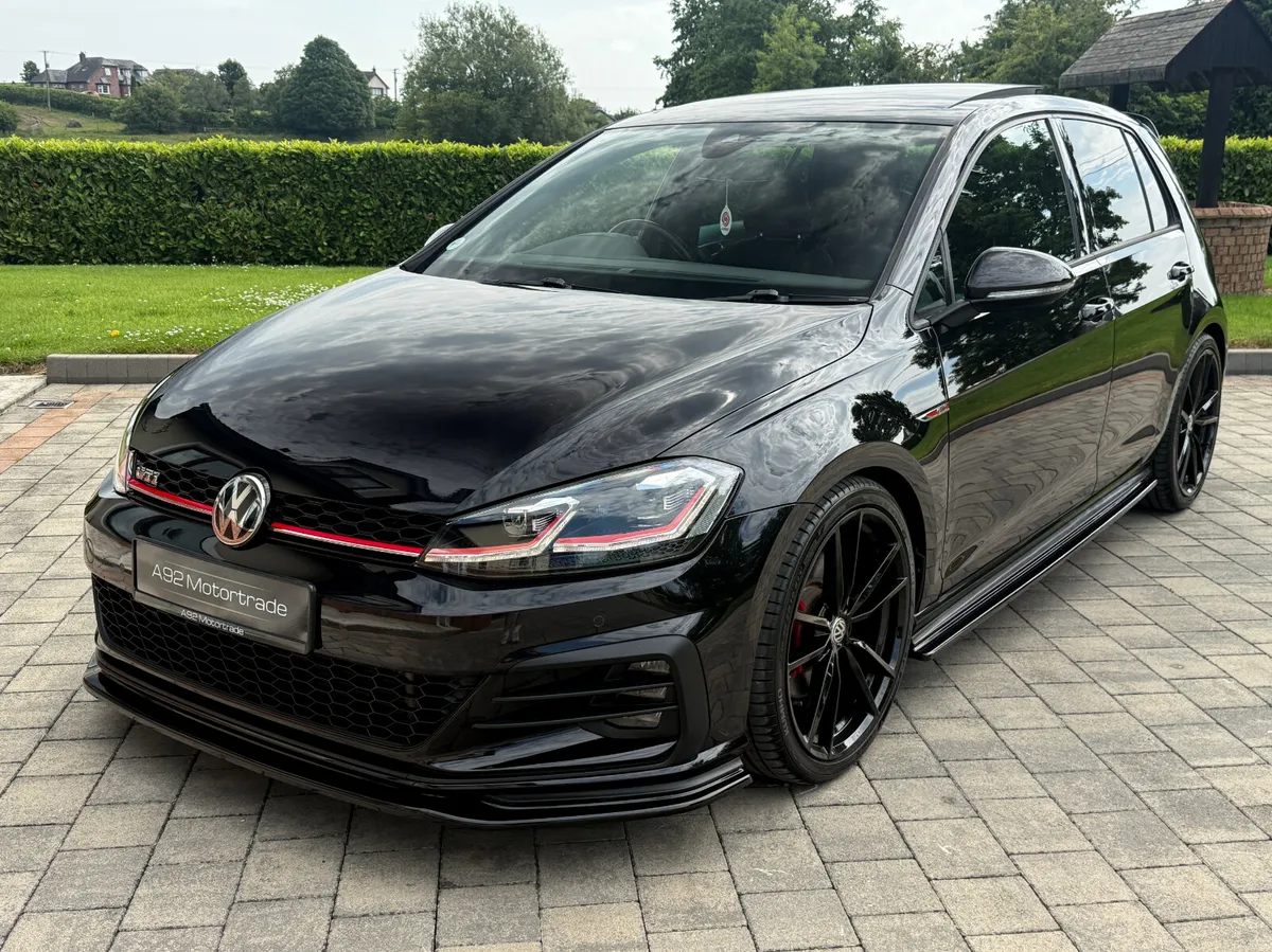 2018 Volkswagen Golf GTI - Image 3
