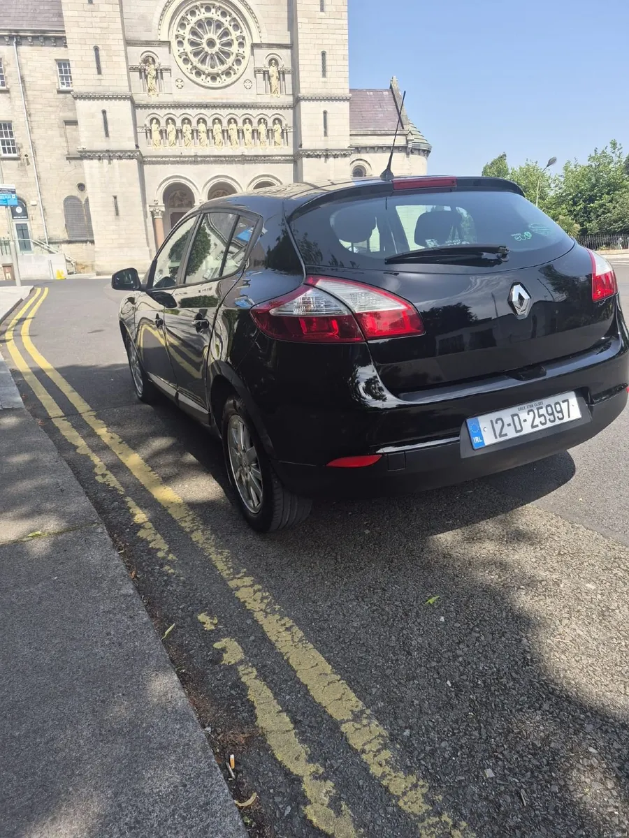 Renault Megane 2012 - Image 2