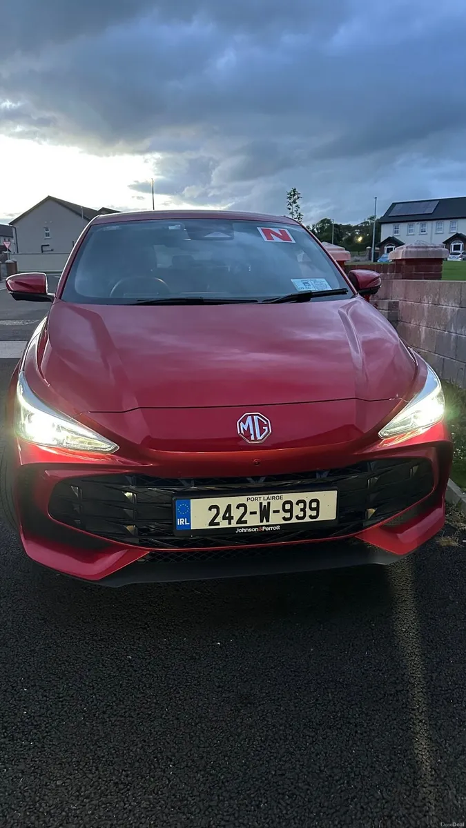 MG MG3 Hybrid Exclusive 2024, Low mileage - Image 6