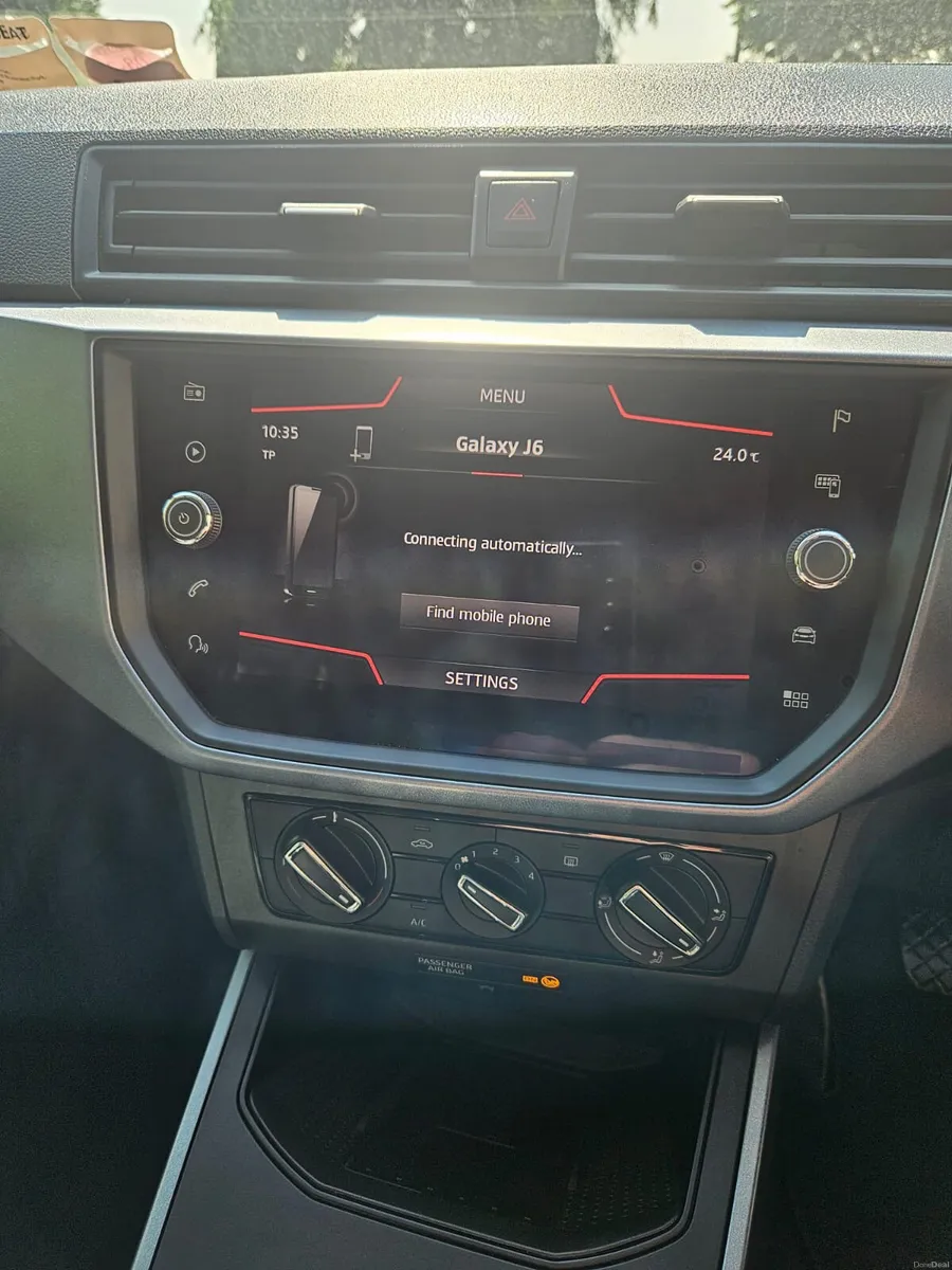 2019 SEAT Arona 1.0 TSI SE - LOW MILEAGE - Image 6