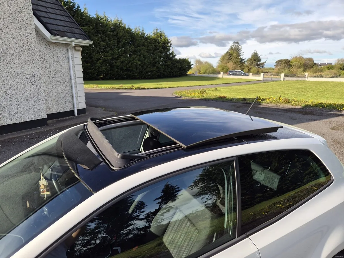 2016 Volkswagen Polo Fun 1.0 Petrol NCT 02/27 - Image 4