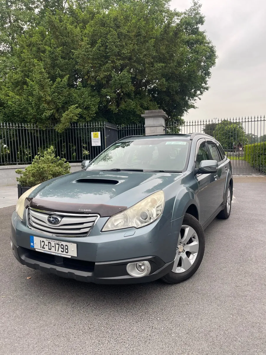 Subaru Outback 2012 - Image 1