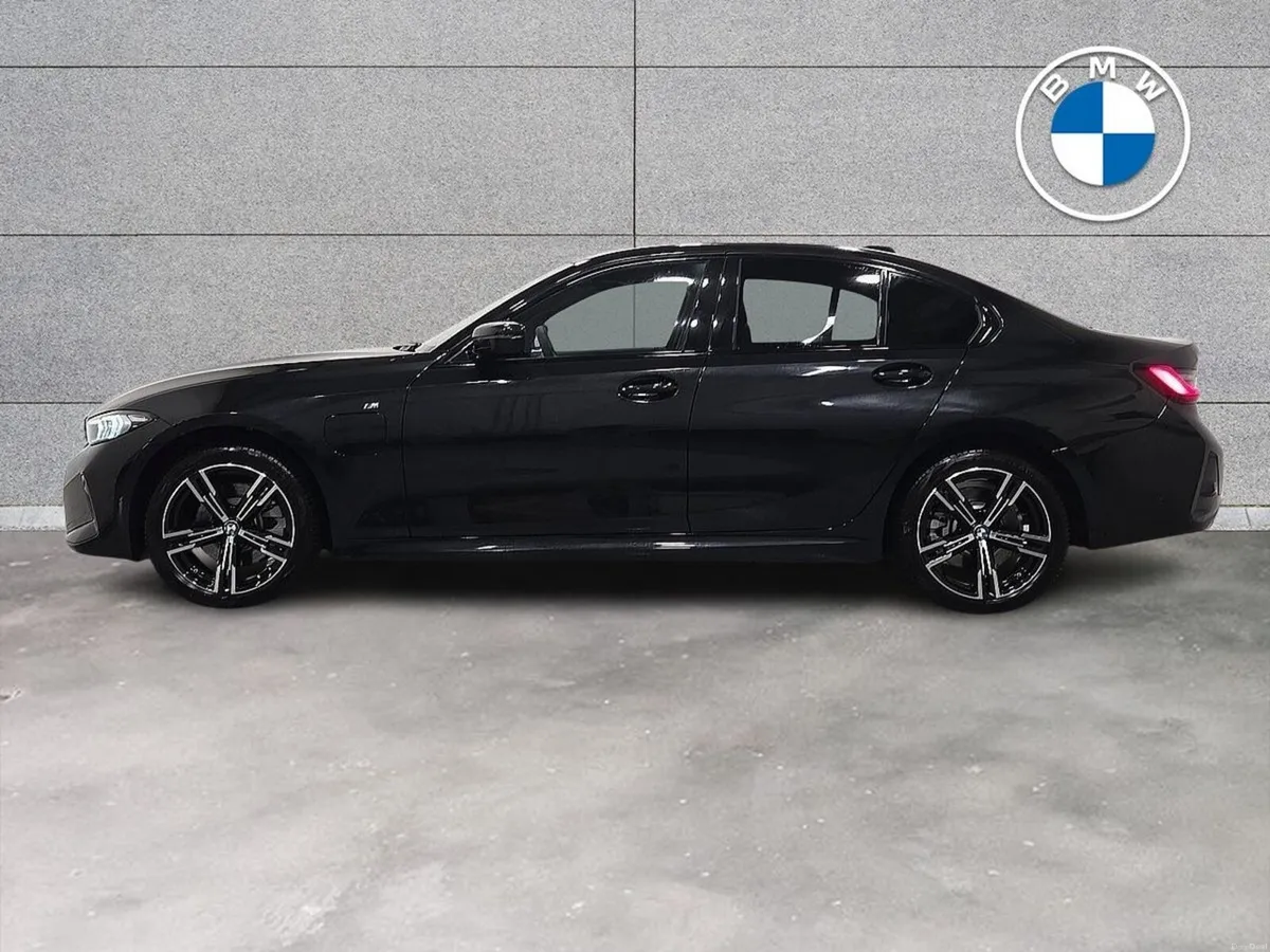 BMW 3-Series 330e M Sport Saloon - Image 3