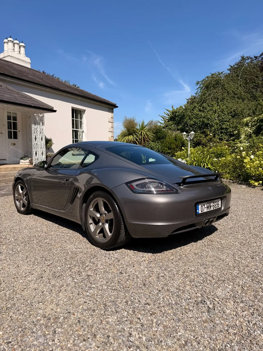 Car - Image 4