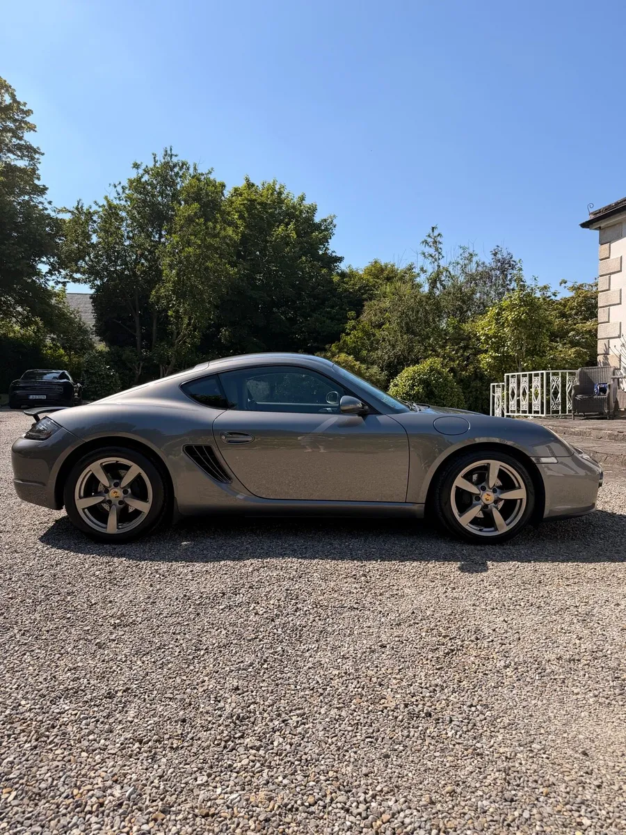 Car - Image 6