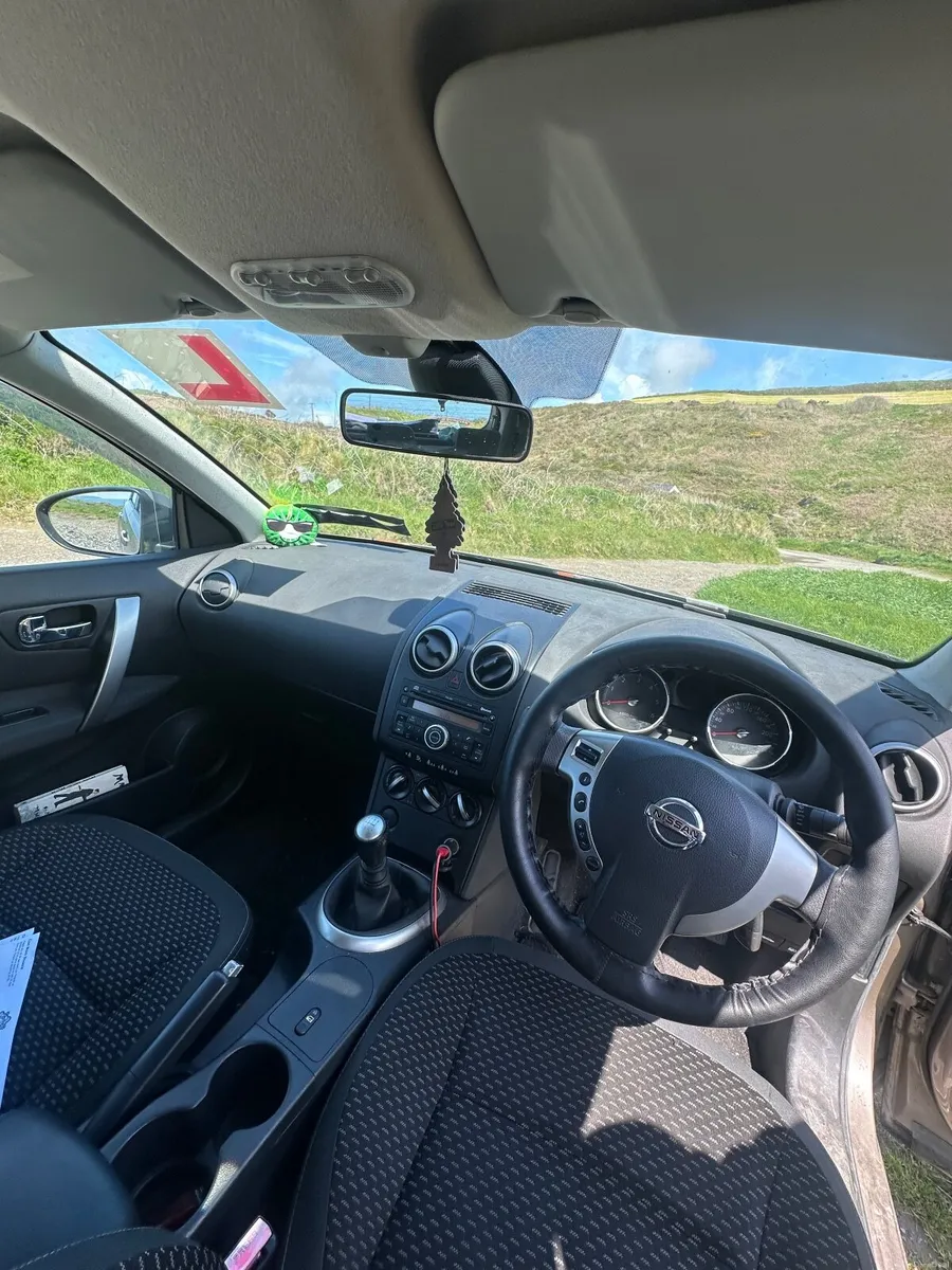 Nissan Qashqai 2009 - Image 2