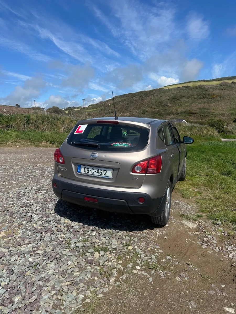 Nissan Qashqai 2009 - Image 4
