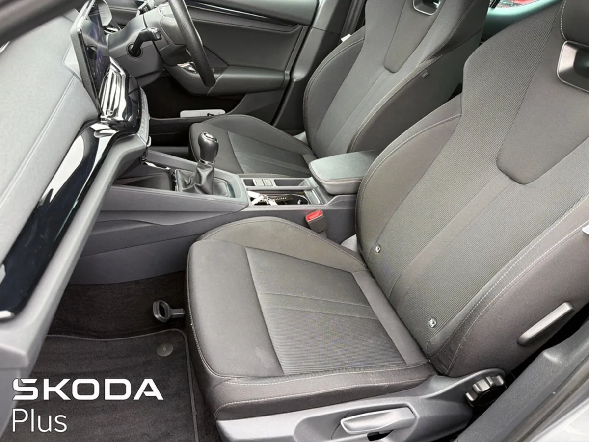 Skoda Octavia SPORTLINE 2.0 TDI 150HP - Image 4