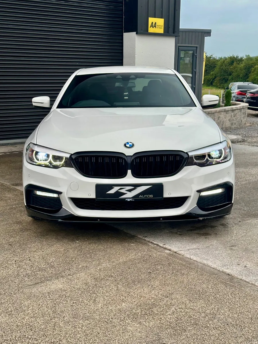 2017 BMW 520D MSPORT MPERFORMANCE - Image 4