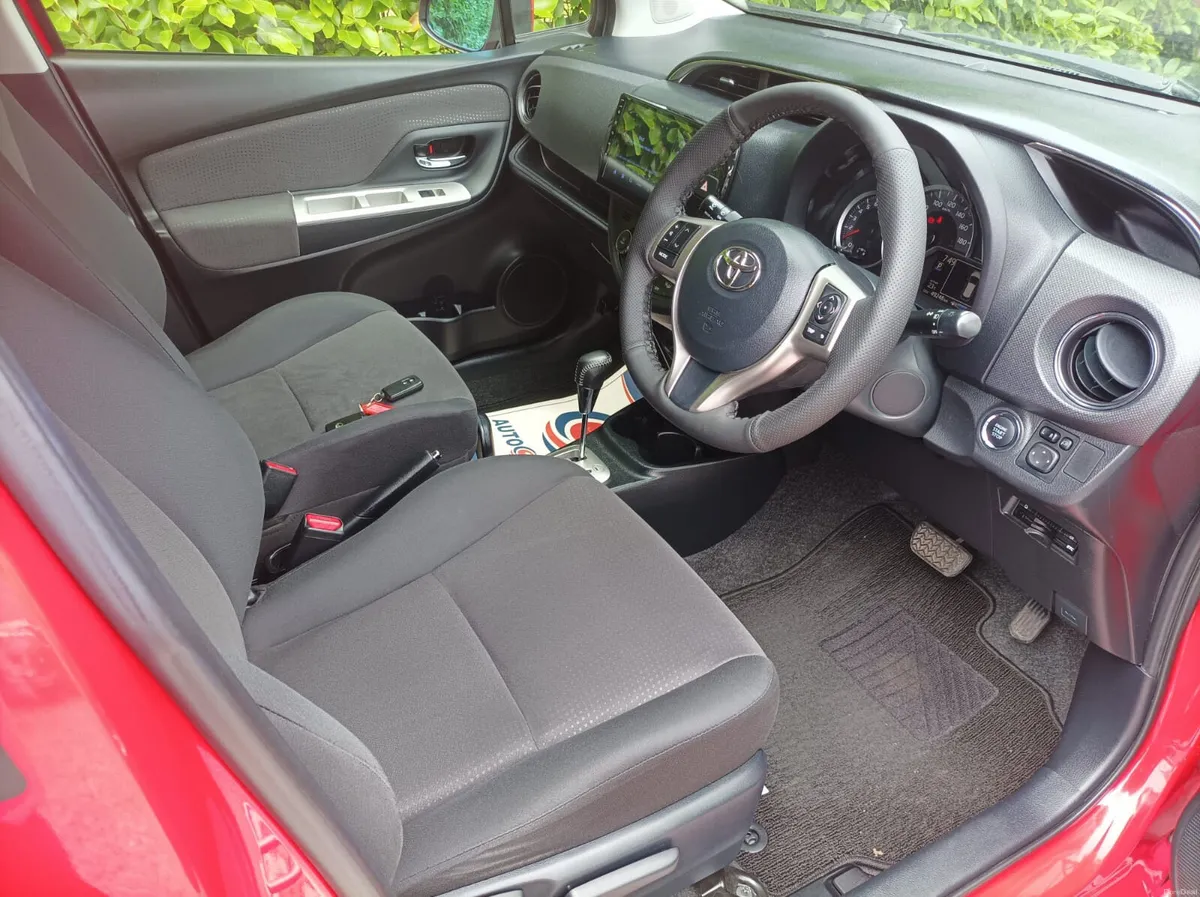 Immaculate Low Mileage Toyota Yaris 1.3 Auto, 2015 - Image 5