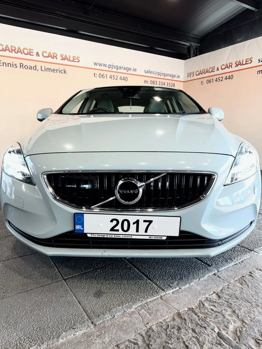 Volvo V40, 2017 - 1 Year Warranty/2 Year NCT - Image 3