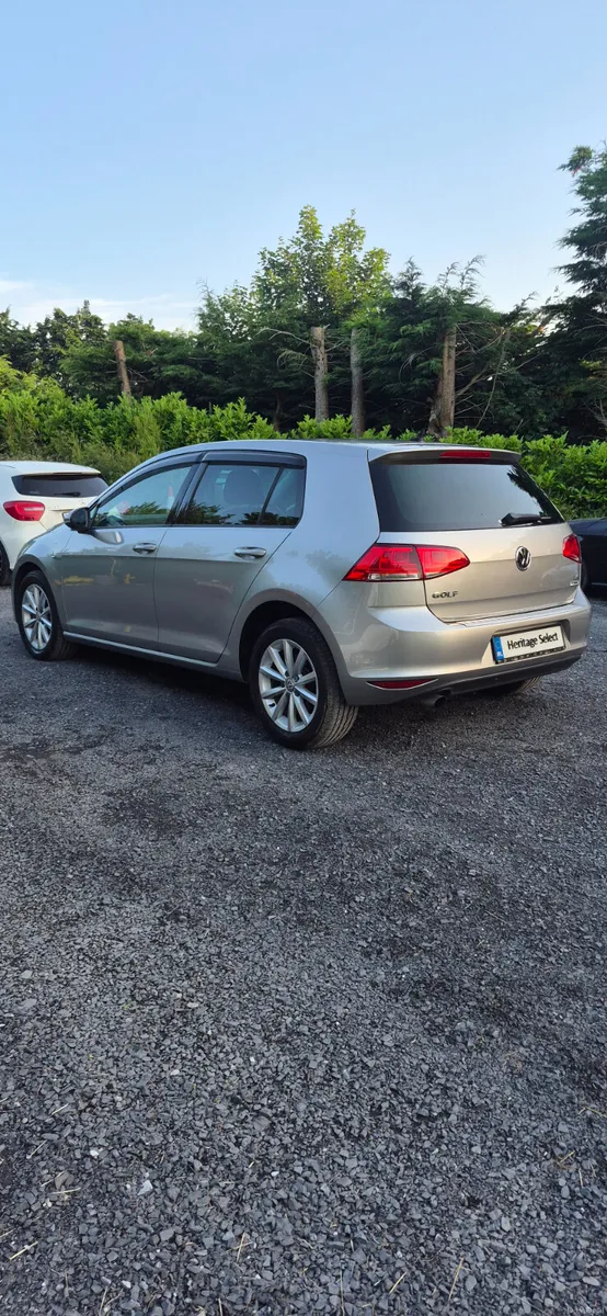 VOLKSWAGEN GOLF 1.2 AUTOMATIC 2015 - Image 5