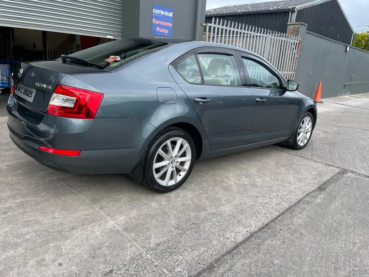 2014 SKODA OCTAVIA - Image 4