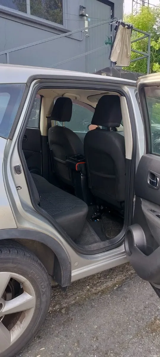 Nissan Qashqai 2009 - Image 3