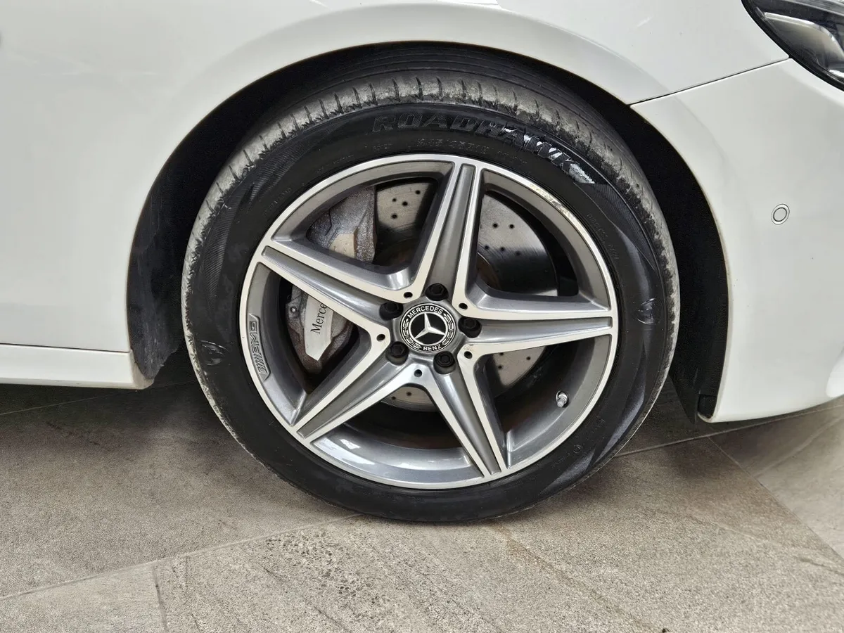 20 MERCEDES E300 E AMG LINE PREMIUM EDITION 320 BH - Image 4