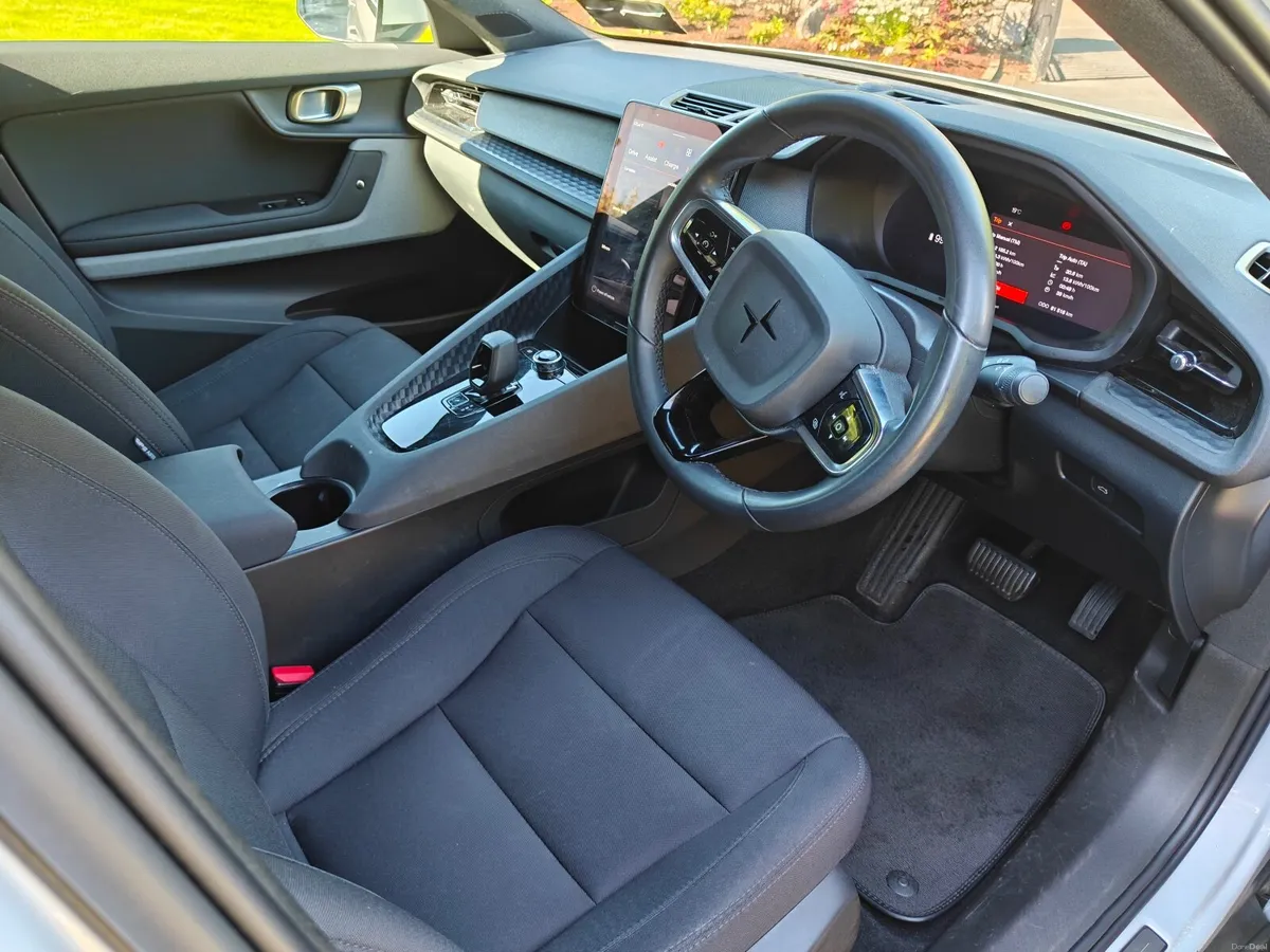 Polestar 2 SRSM 231HP 69KWH 5DR - Image 4