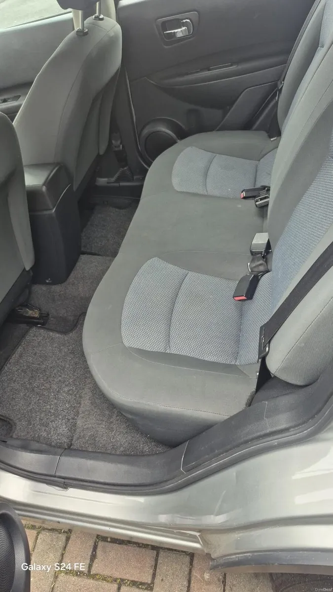 Car - Image 1