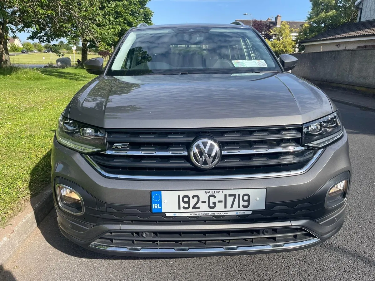 2019 Volkswagen T Cross R-Line - Image 3