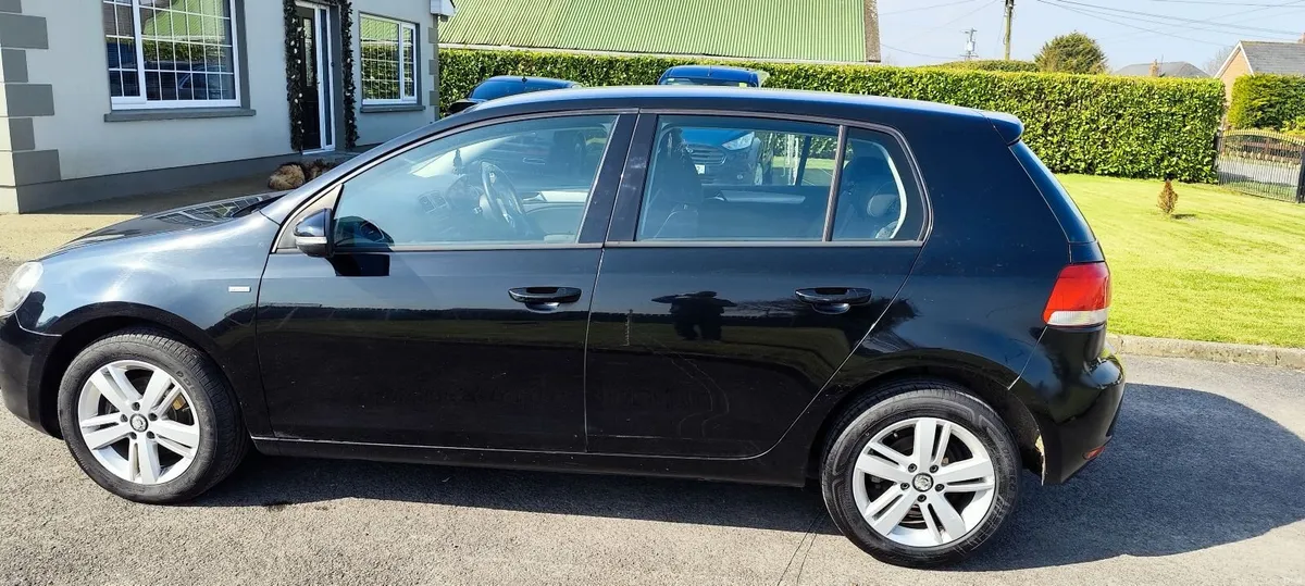 Volkswagen Golf 2012 automatic gearbox - Image 2