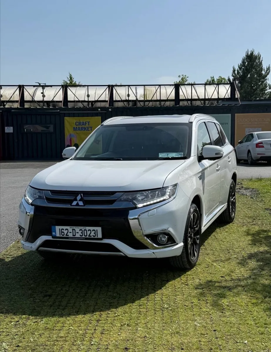 🔥MITSUBISHI OUTLANDER PLUG in HUBRID🔥NCT2028 - Image 1