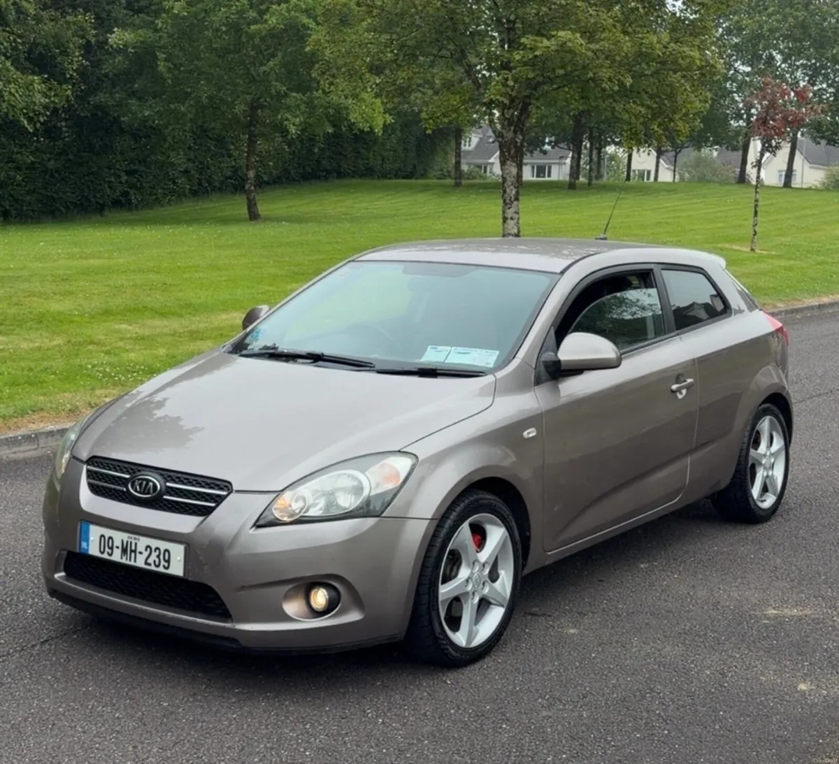 09 Kia Pro Ceed 1.6 diesel New Nct - Image 2