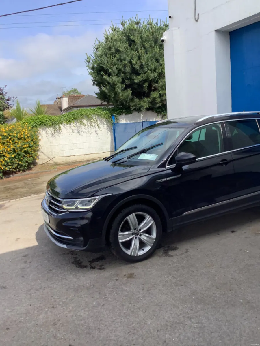 Volkswagen Tiguan 2021 - Image 6