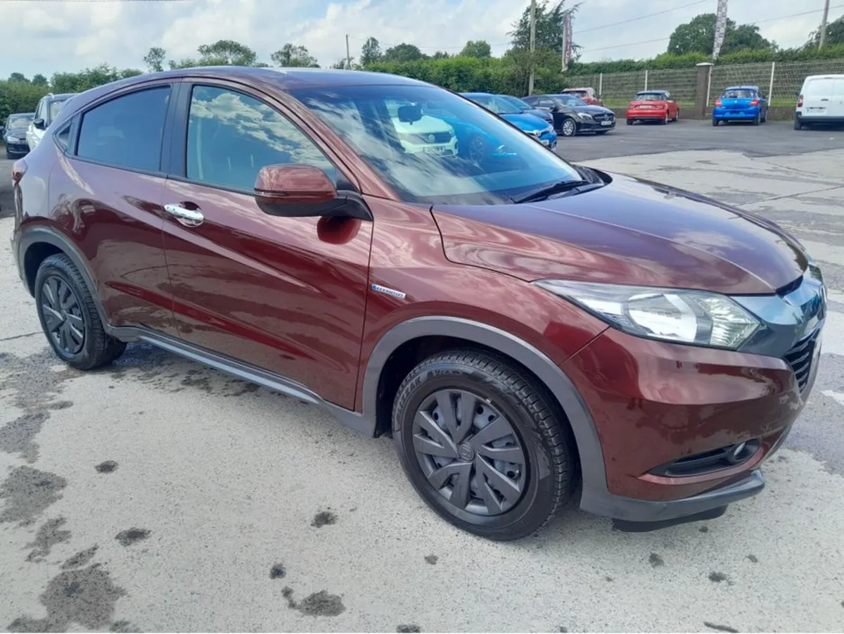 Honda Vezel 1.5 Hybrid AWD - Image 3