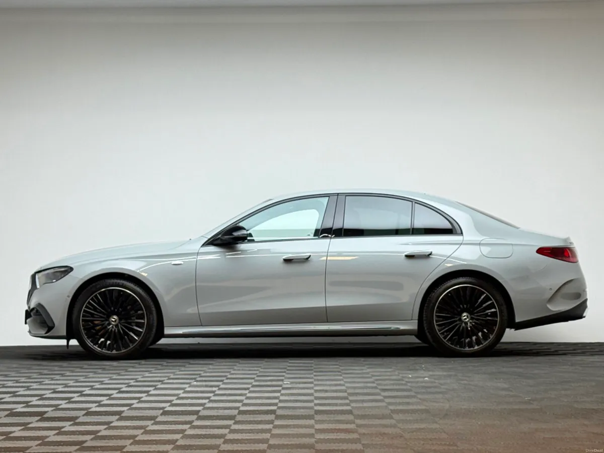 Mercedes-Benz E-Class E300DE URBAN EDITION NIGHT E - Image 4