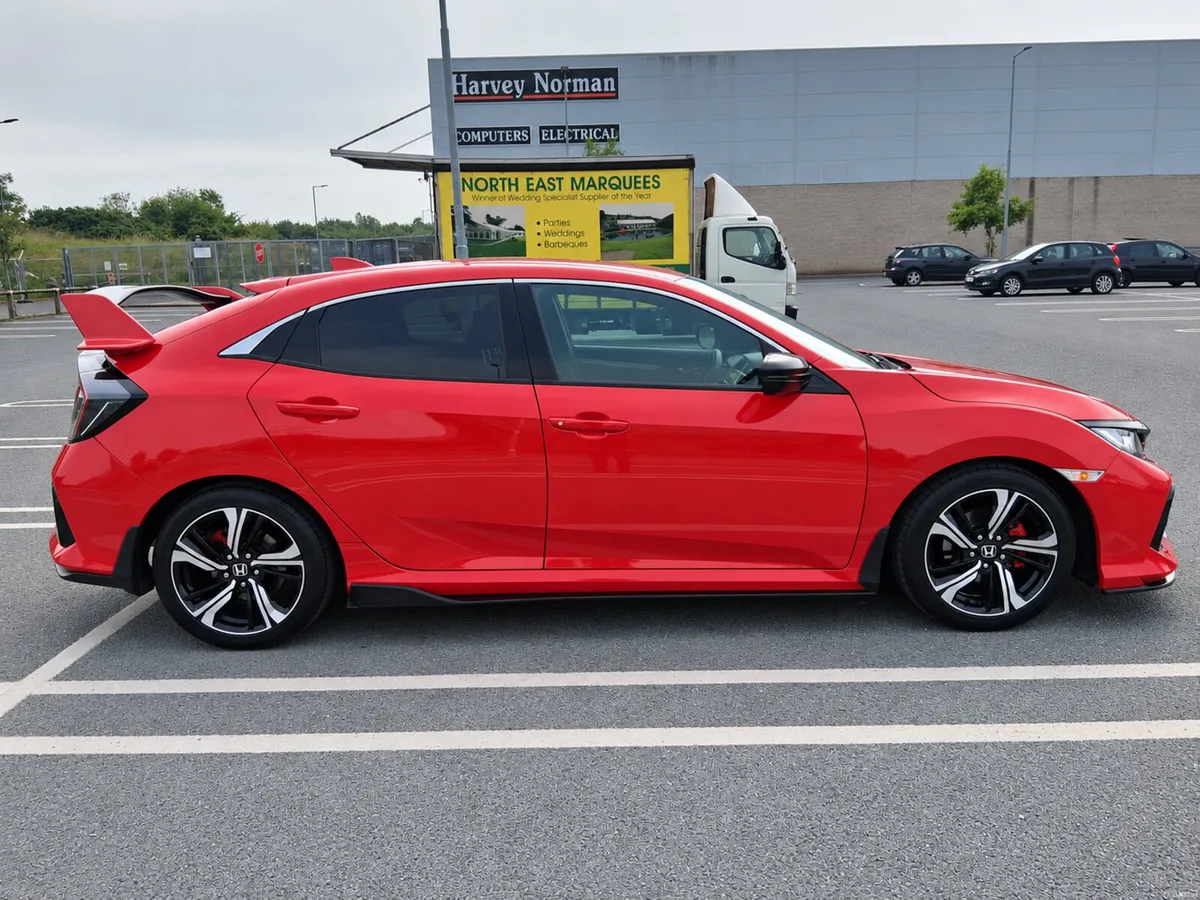 172 Honda Civic X (Automatic) - Image 4
