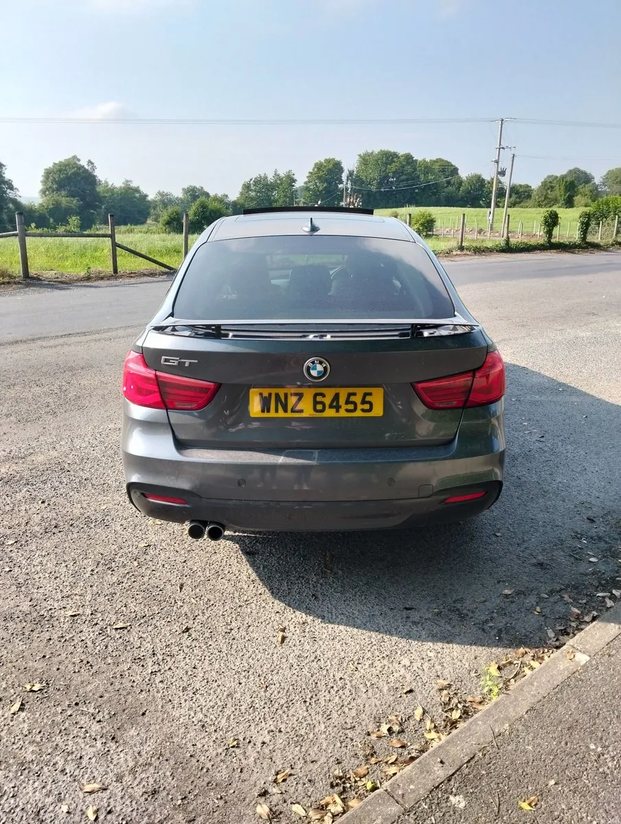 BMW 3-Series 2017 - Image 2