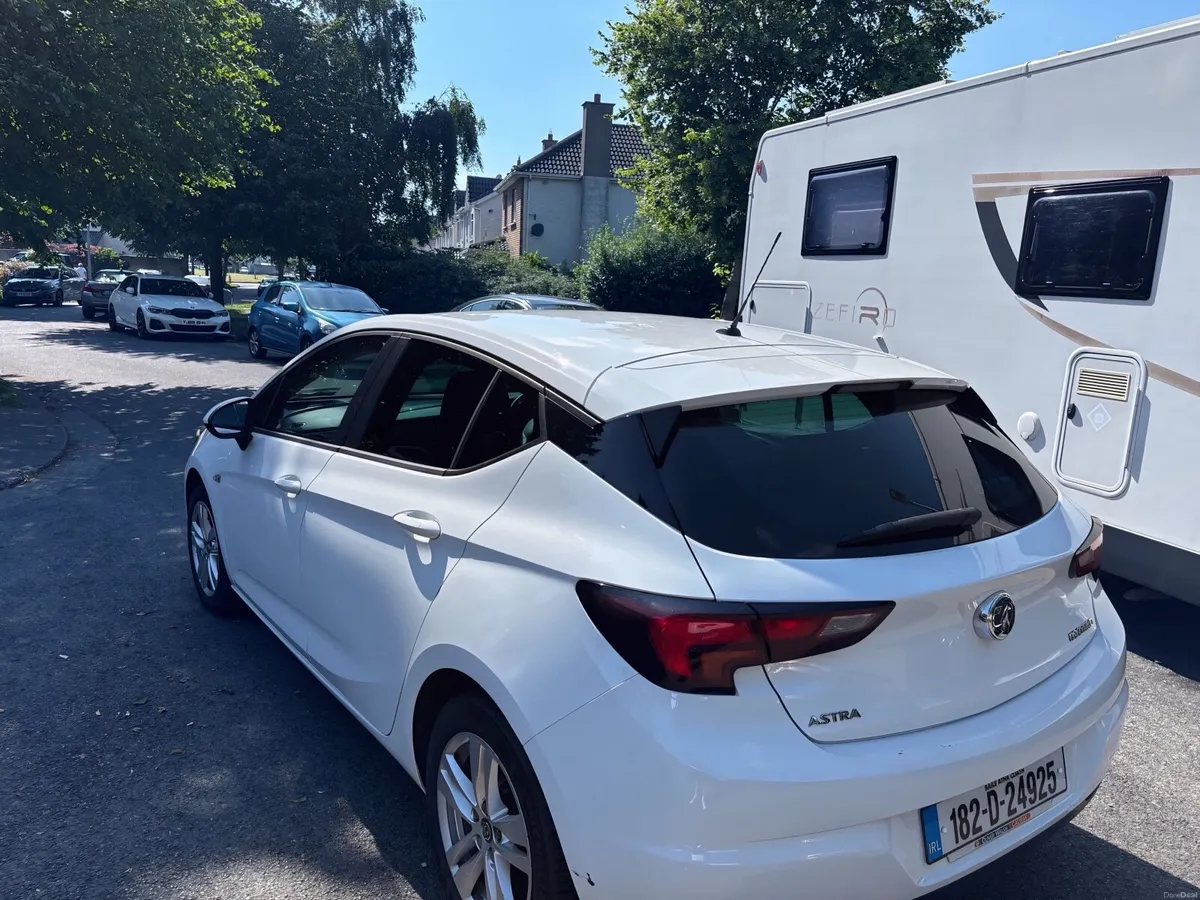 Vauxhall Astra 2018 - Image 2