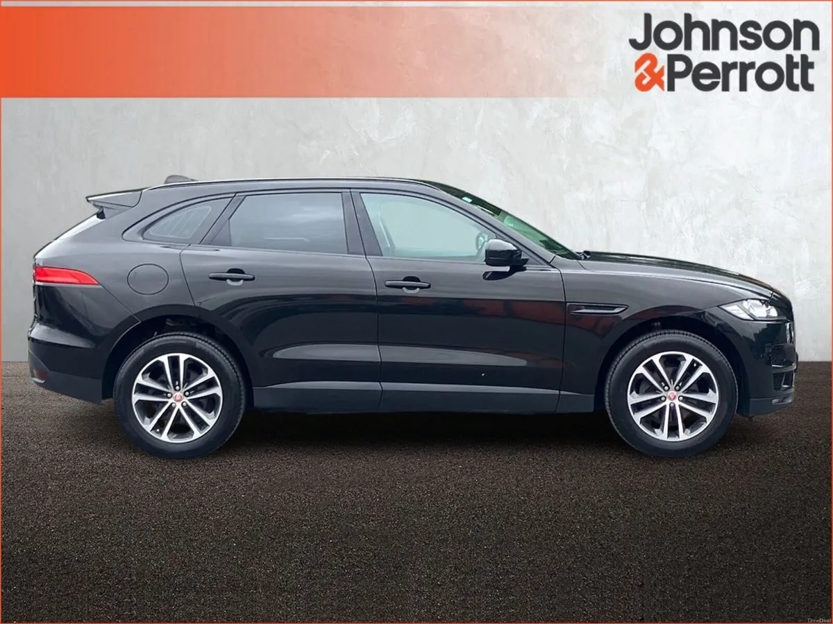 Jaguar F-Pace AWD 2.0 D 180PS Prestige Auto - Image 6