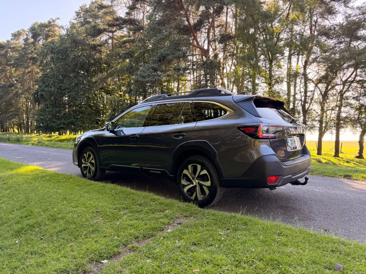 Subaru Outback 2021 AWD Very Rare Car - Image 5