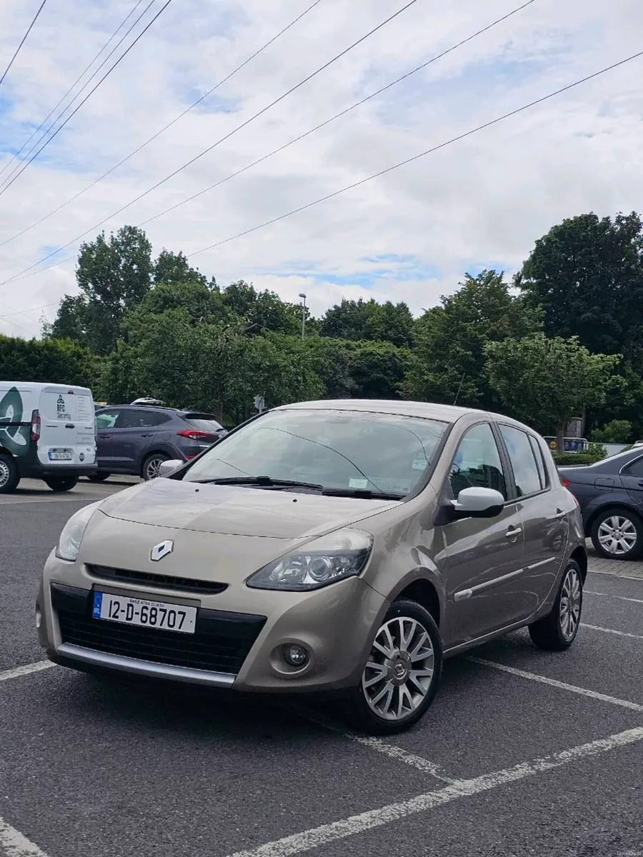Renault Clio Automatic 2012 - Image 1