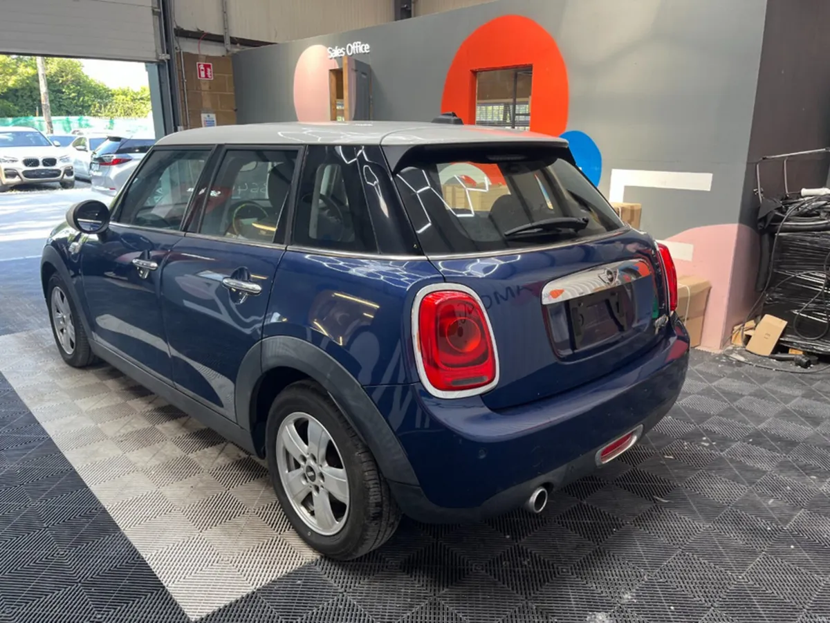Mini Cooper 2016 MINI COOPER 1.5 AUTOMATIC / CRUIS - Image 4