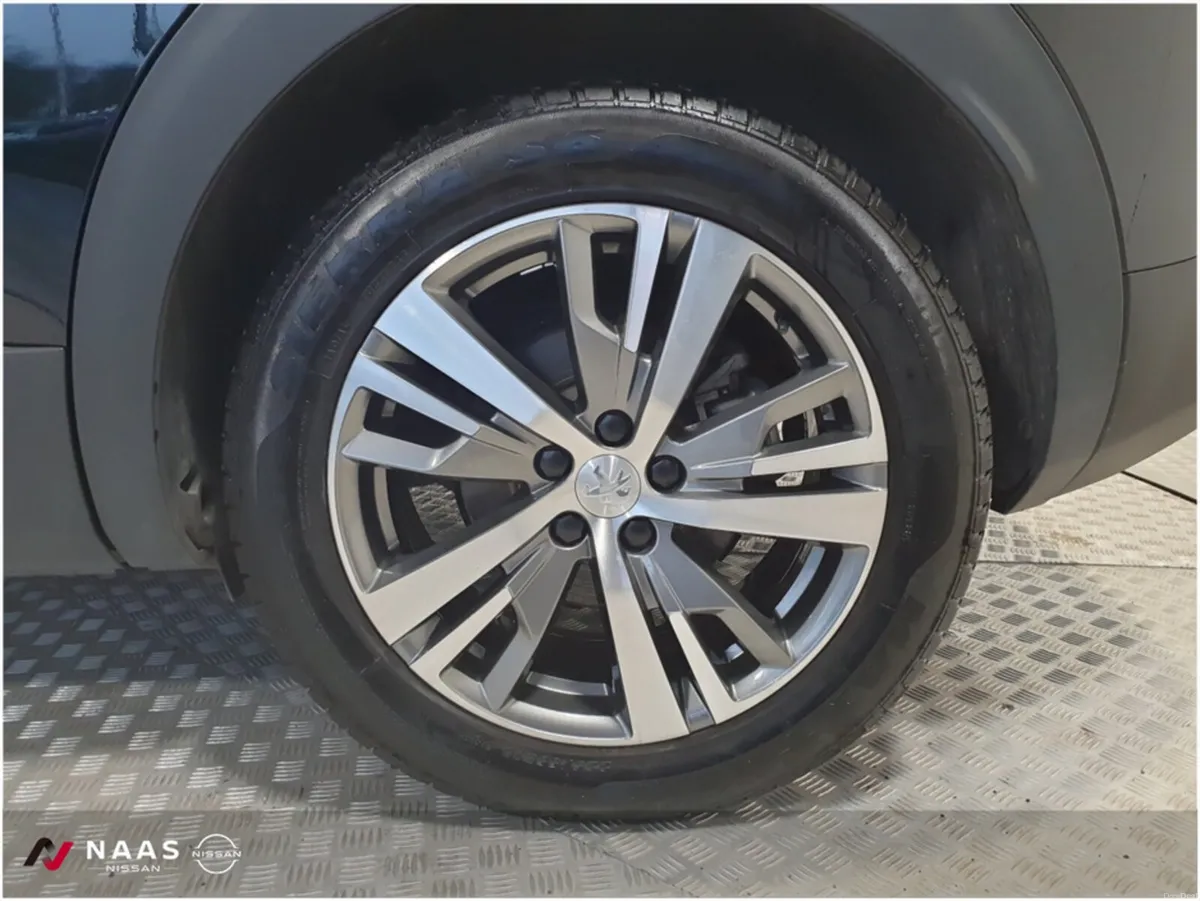 Peugeot 3008 ALLURE PREMIUM PLUS PHEV (242) - Image 6