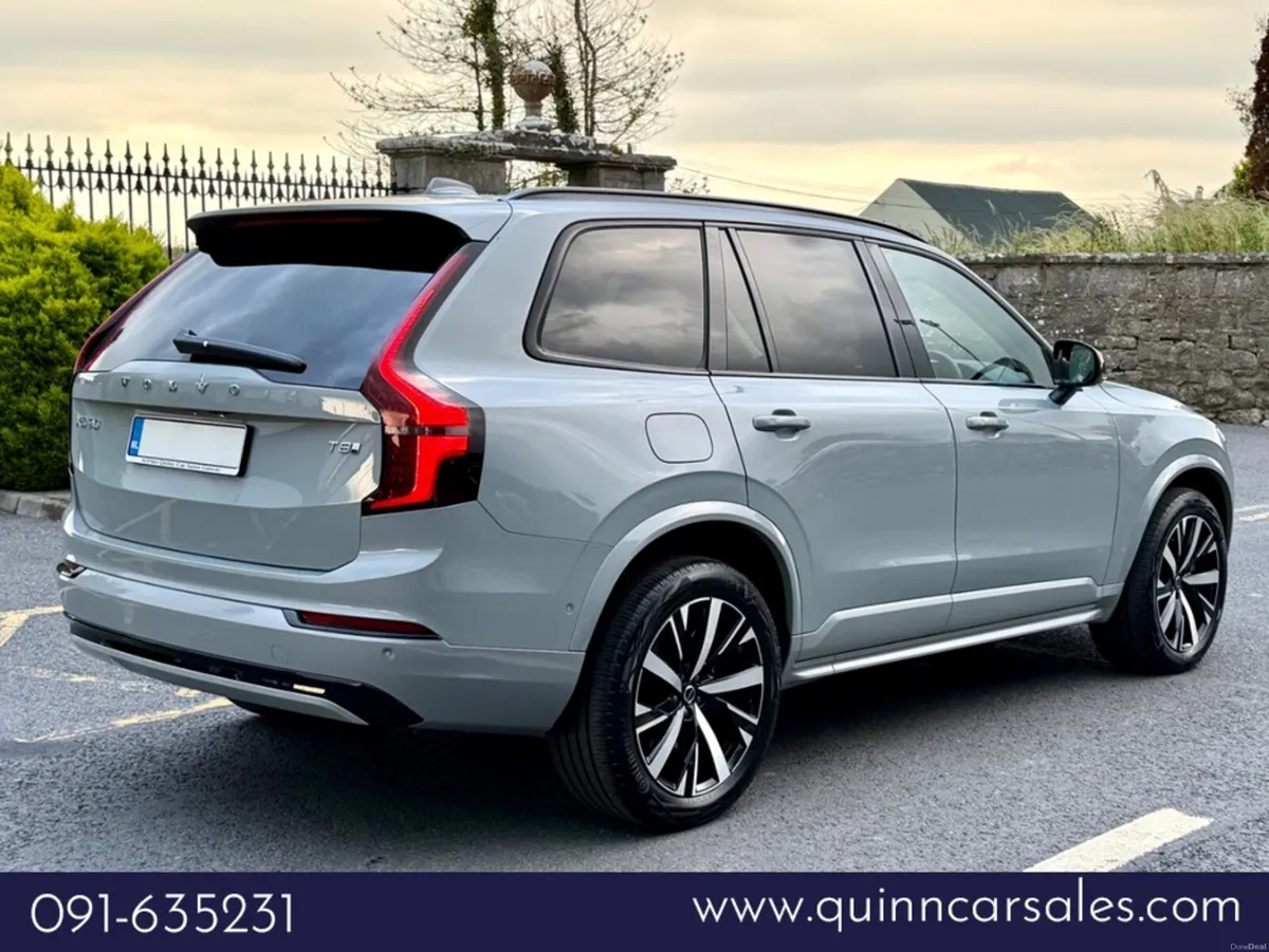 Volvo XC90 T8 PLUS  PHEV AWD AUTO - Image 3