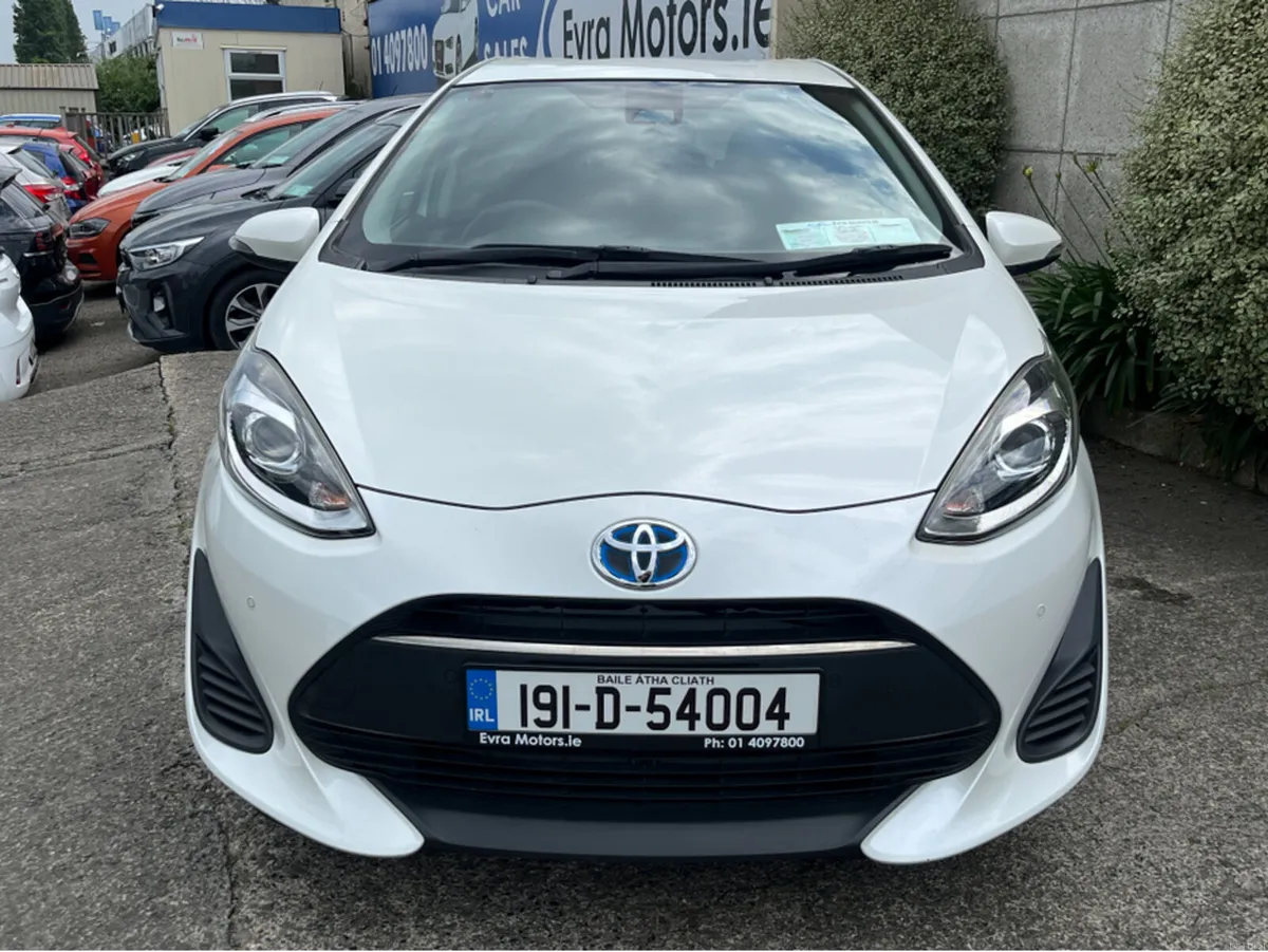 Toyota Aqua AUTOMATIC HYBRID 1.5 PETROL //REVERSE - Image 2