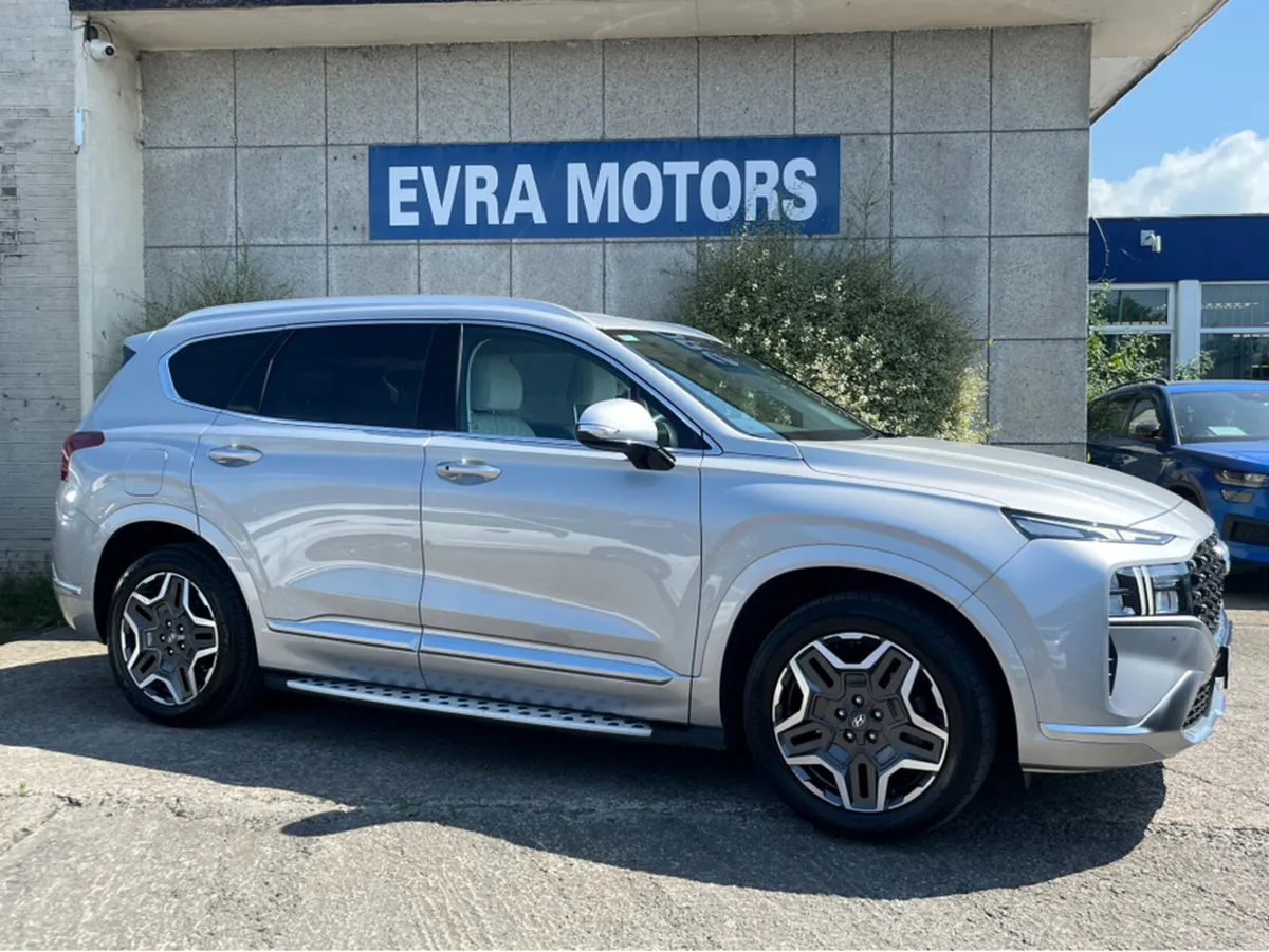 Hyundai Santa Fe EXECUTIVE PLUS PHEV HYBRID 1.6 PE - Image 3