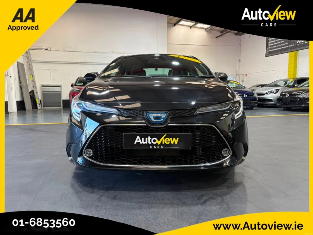Toyota Corolla Saloon 1.8 Self-Charging Hybrid Aut - Image 2