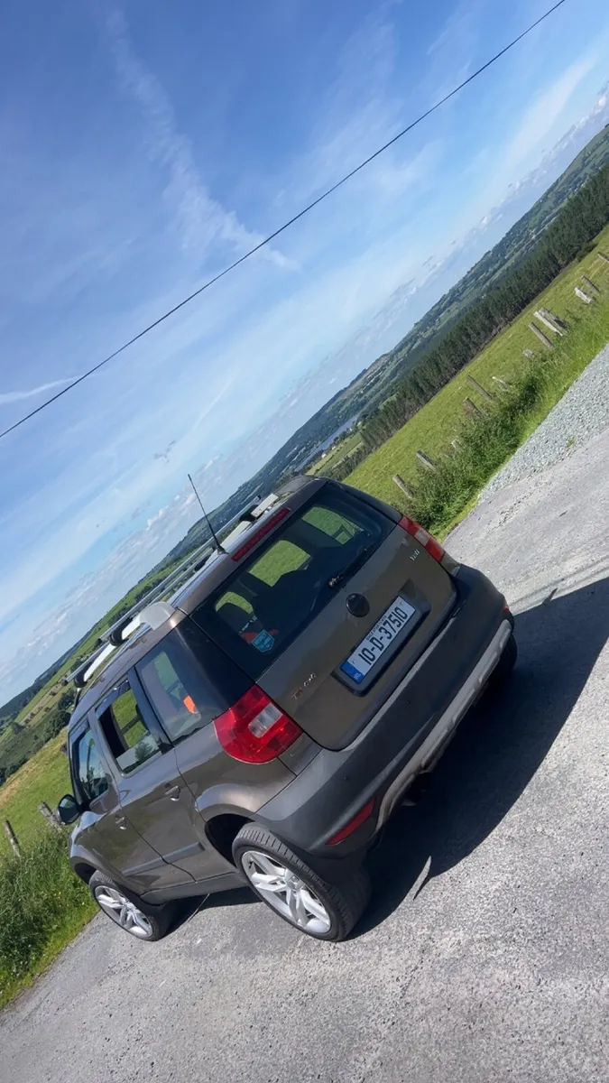 Skoda Yeti 2010 - Image 2