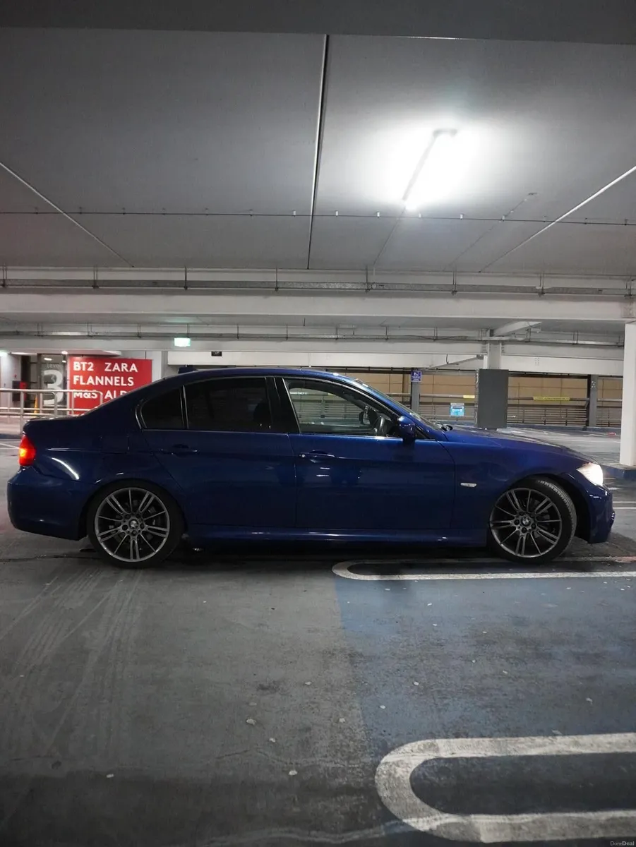 2010 BMW 318d M Sport Manual - Image 2