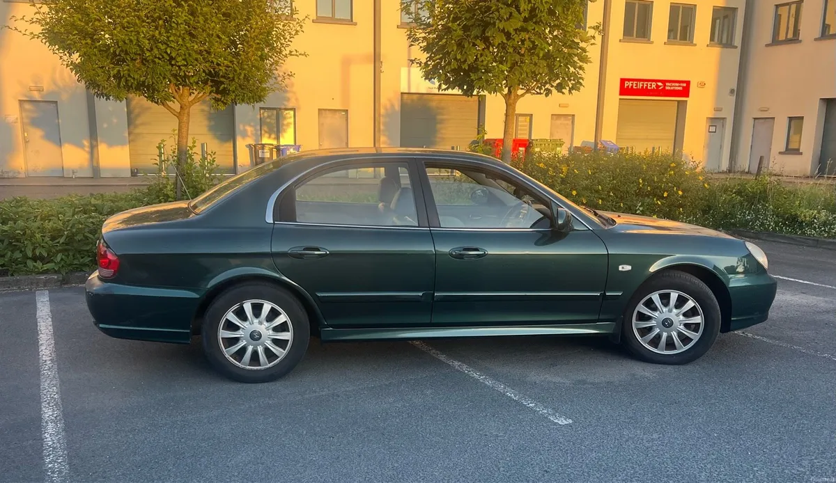 **Rare 2005 Hyundai Sonata** - Image 1
