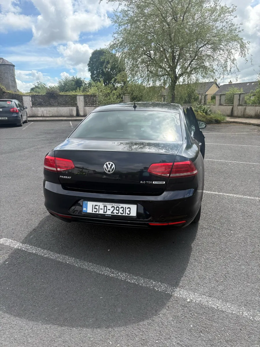 Volkswagen Passat - Image 4