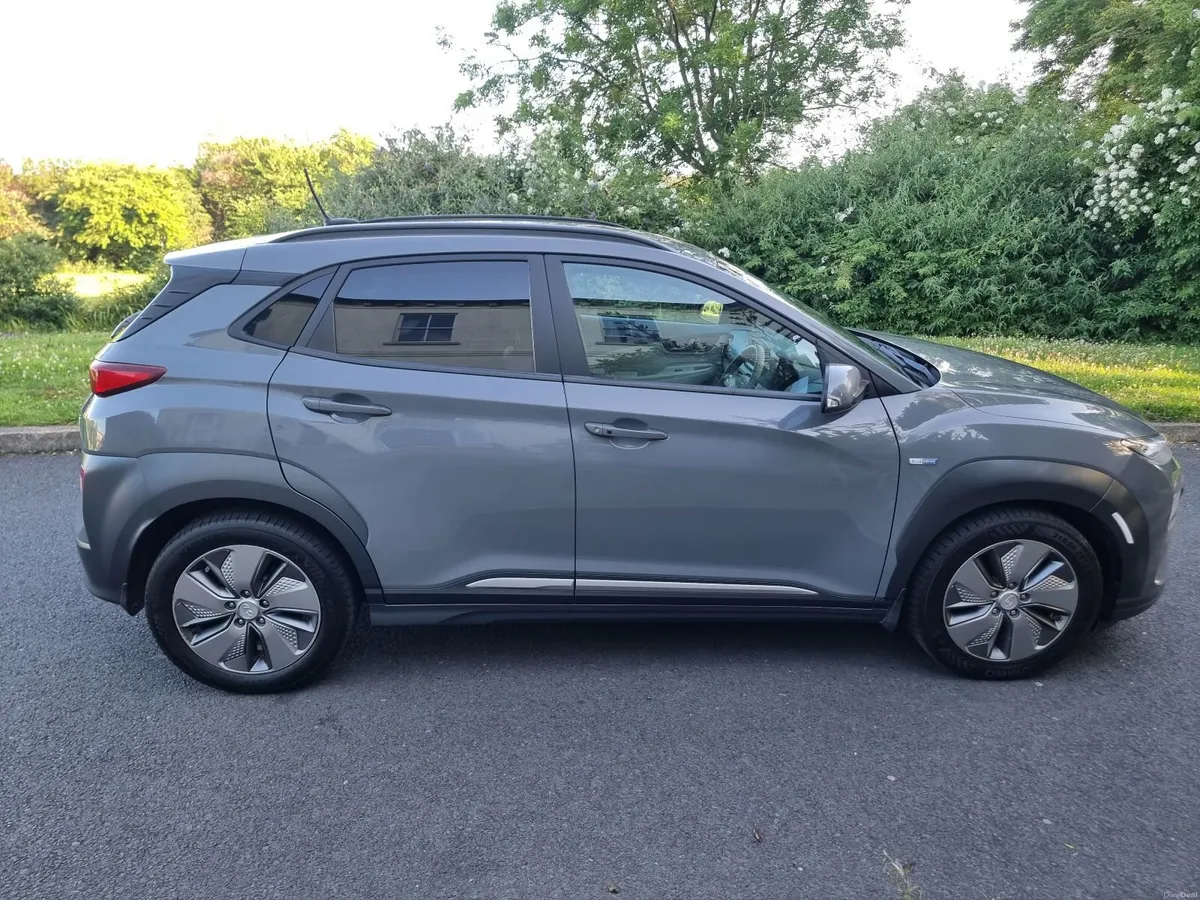 Hyundai Kona Electric 64kWh | 400km+ Range | FSH - Image 4