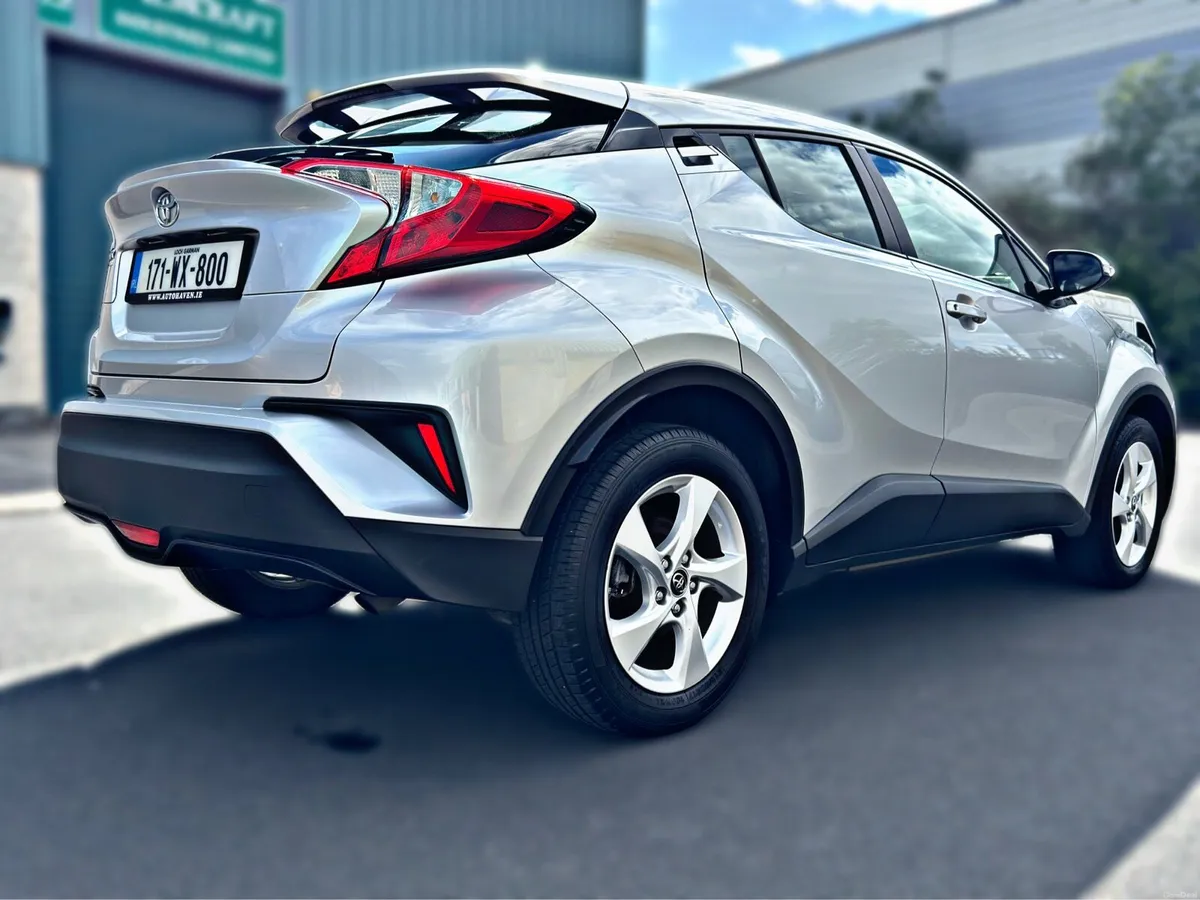 Toyota C-HR 1.2T Luna, New NCT - Image 5